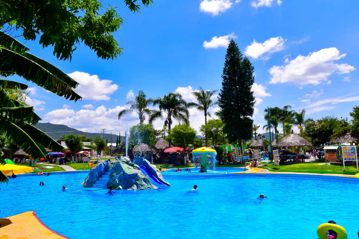 Zona de descanso para papás en Playa Sirena